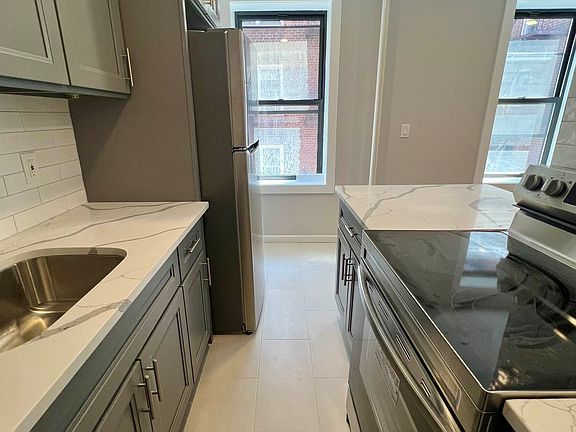 3rd image of 14070 Ash Ave APT 403