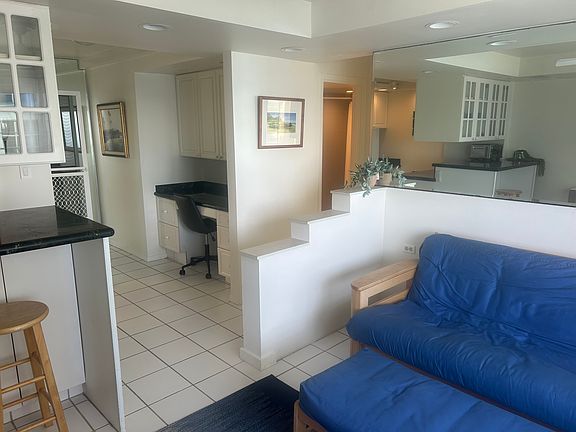 2nd image of 2954 Kalakaua Ave #205