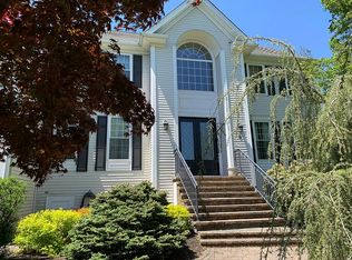 8 Yorkville Ter, Allentown, NJ 08501