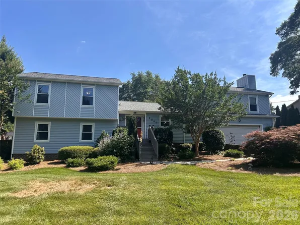 1641 Brook Dr, Fort Mill, SC 29708