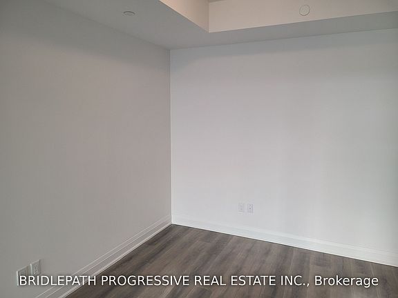 2nd image of 10 Gatineau Dr #608