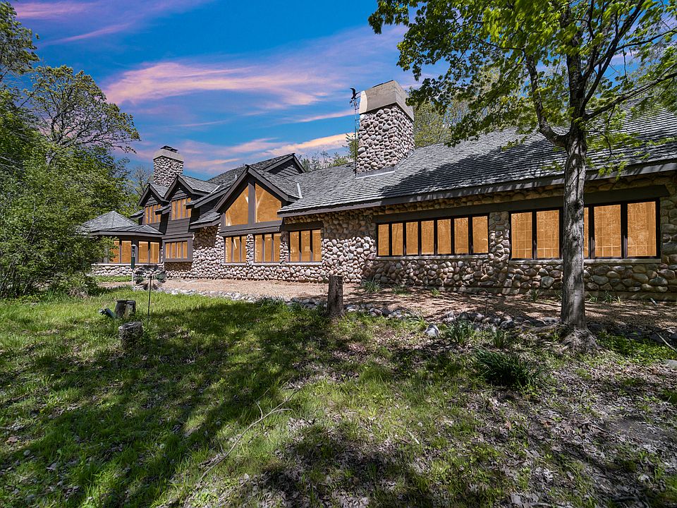 1st image of 27250 N Meadowoods Ln