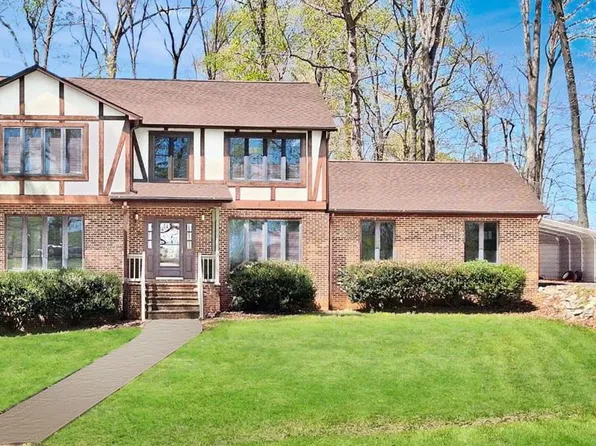 1725 Wilkerson Rd, Ringgold, VA 24586