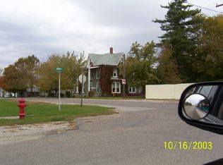 104 N Oak St, Wapella, IL 61777