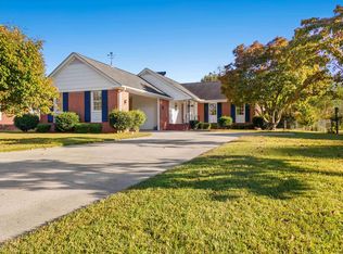 201 Carolina Ave, Mullins, SC 29574