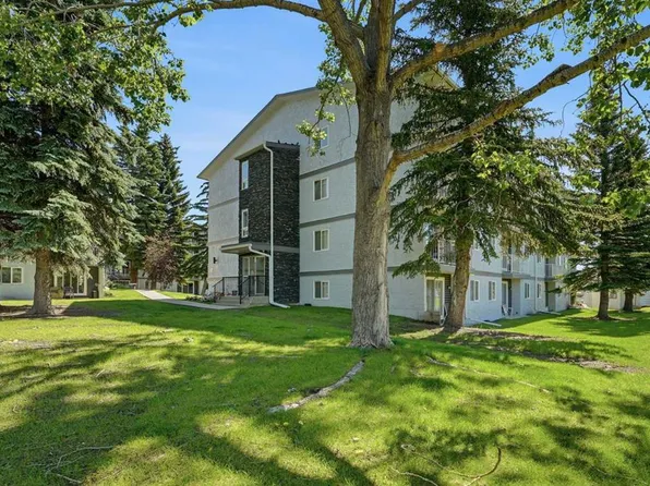 5601 N Dalton Dr NW #203B, Calgary, AB T3A 2E2