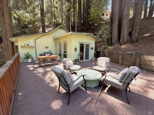 7233 Harmon Avenue, Guerneville, CA 95446