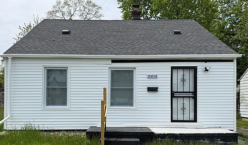 20531 Moenart St Photo 1