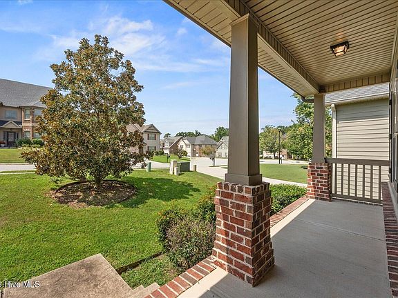 3rd image of 542 Oconee Cir