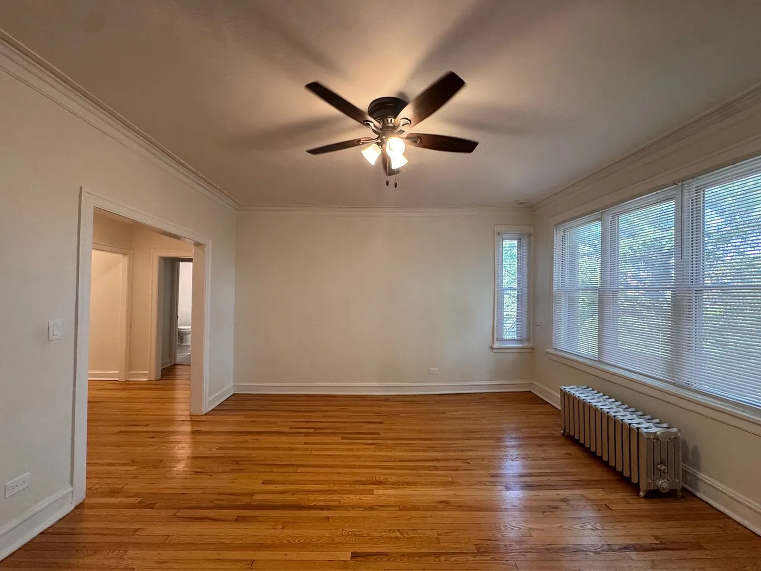 2 bed, 1050 sqft, $2,000 — Photo 2