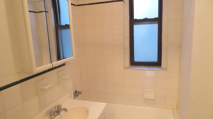 Rented by Quality Living Realty | media 39