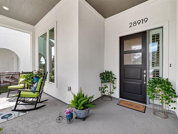 5th image of 28919 Harbor Springs Ct