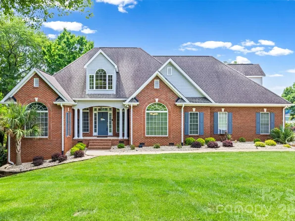 1850 Poinciana Dr, York, SC 29745