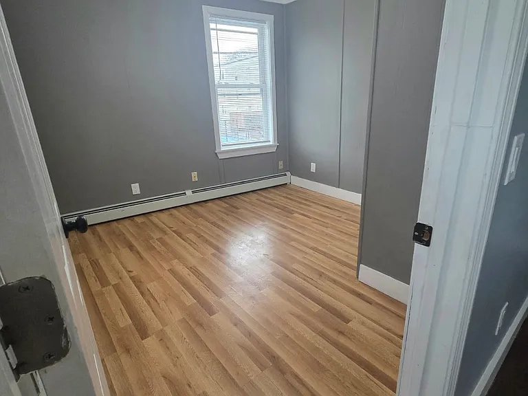 Bright 3rd Bedroom off off Dining/Living Room