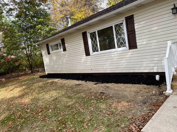 721 New Texas Rd, Pittsburgh, PA 15239