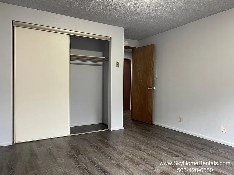 1238 Dorval Ave NW — Photo 12