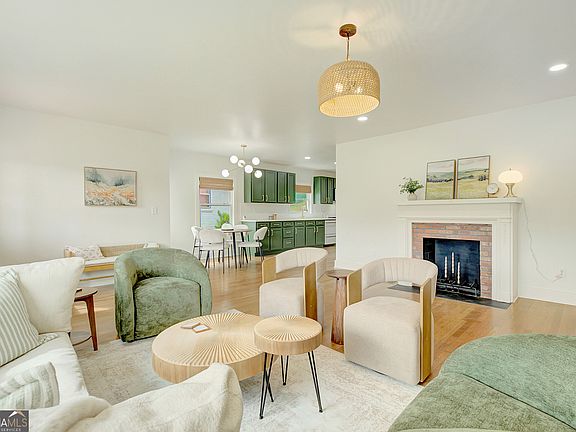 5th image of 1747 Cascade Ter SW