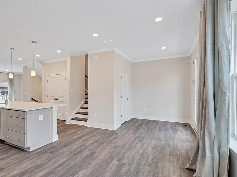 32 Bleeker Pl — Photo 19