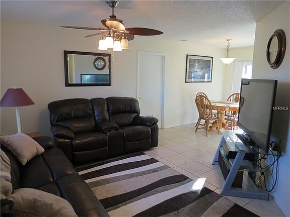 4th image of 864 Mentmore Cir