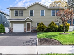 153 Howard Ave, Rochelle Park Twp., NJ 07662