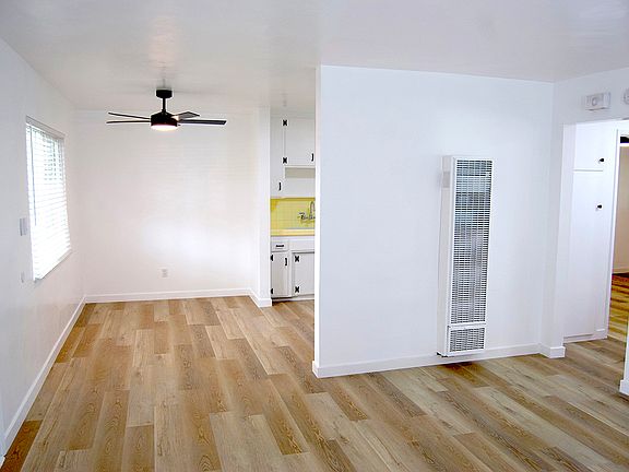 4th image of 4349-59 1/2 College Ave