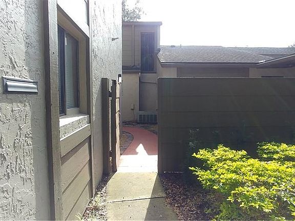 3rd image of 1415 Pylewood St