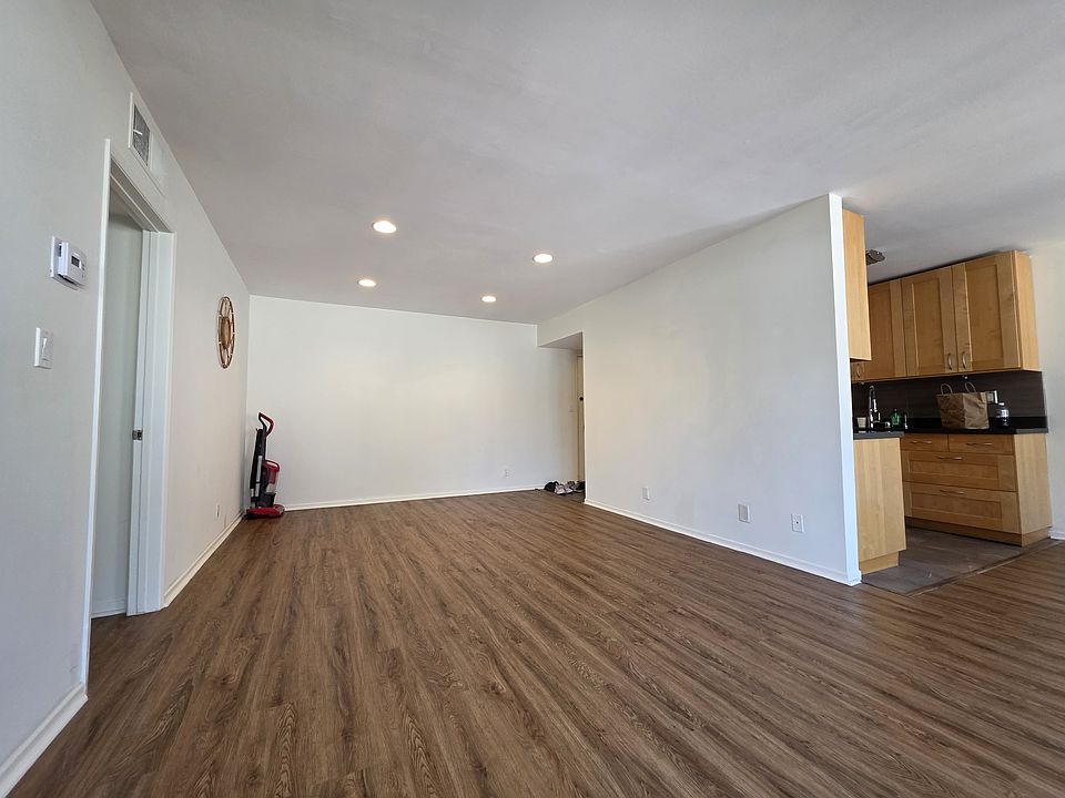 1st image of 1410 S Bentley Ave APT 305