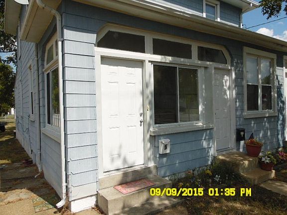5th image of 100 4th Ave SW #1