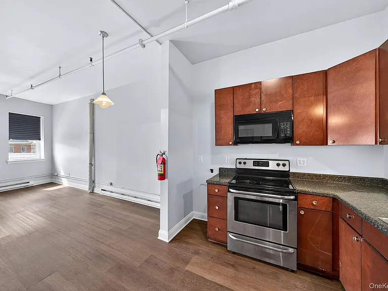 23 W Main St #1 — Photo 9