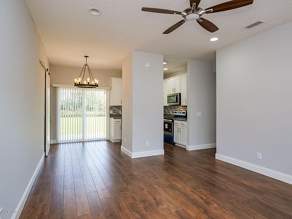 4th image of 2145 Sunrise Dr
