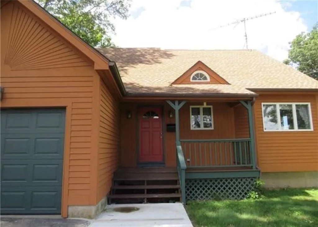 2 bed, 2.0 bath, 1751 sqft, $2,500 — Photo 2