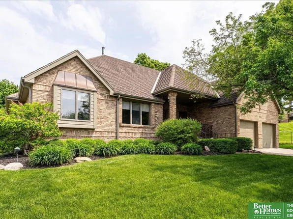 1011 S 117th Ct, Omaha, NE 68154