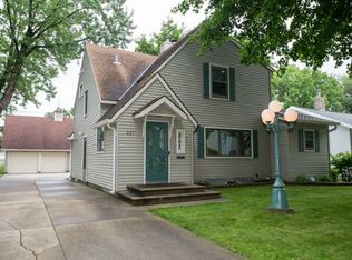 227 Rosebud Ave, Waterloo, IA 50701