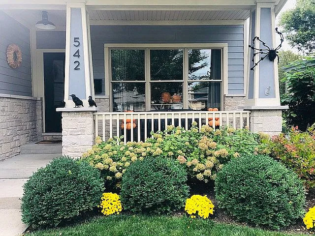 542 S Dryden Pl photo 1