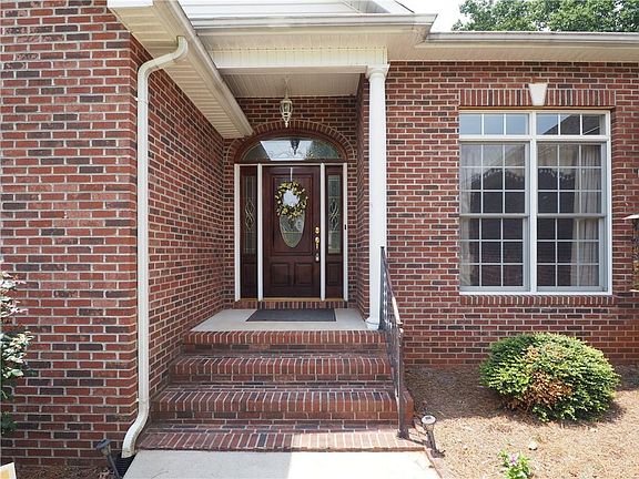 2nd image of 1103 Merrywood Dr