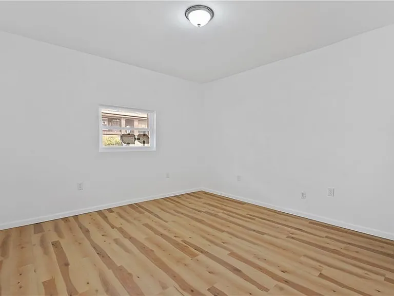 7711 Westmoreland Ave #1 — Photo 8
