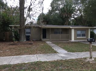 1801 N Club Ct, Tampa, FL 33612