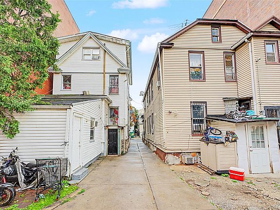 4th image of 3727 111TH Street