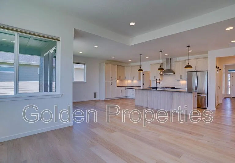 7768 N Girard Cir — Photo 7