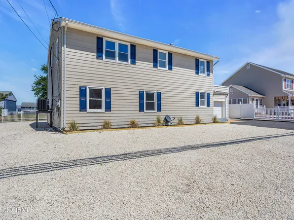 40 Green Island Road, Toms River, NJ 08753