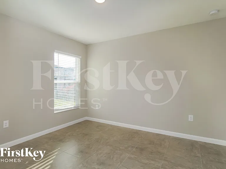 308 S Haven Ct — Photo 12