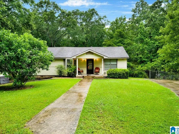 3939 Old Johns Rd, Bessemer, AL 35023