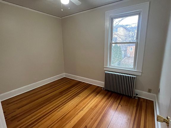 2nd image of 22 Colin St Floor 2