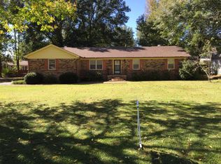 1203 Orchard Ln, Corinth, MS 38834