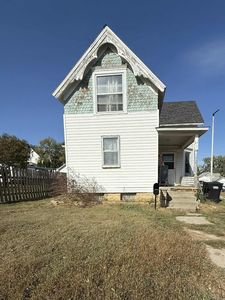 426 W Cedar St, Cherokee, IA, 51012