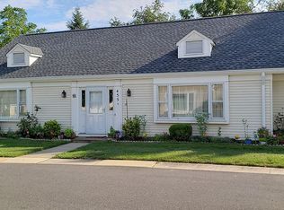 455 Roxbury Ln #A, Monroe Township, NJ 08831