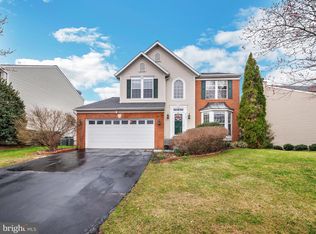 20701 Rainsboro Dr, Ashburn, VA 20147