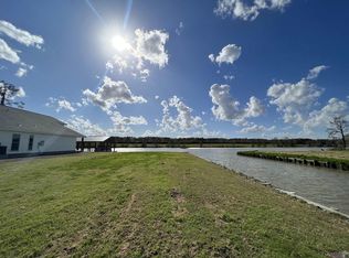 128 Pier 19 Dr, Pierre Part, LA 70339