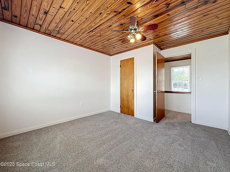 2811 N Indian River Dr — Photo 29