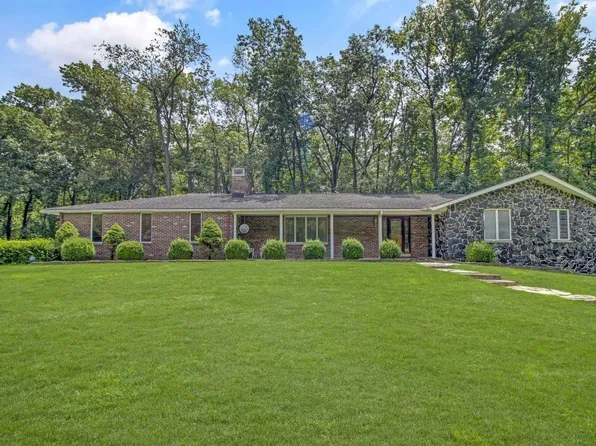 5588 W 800 S, Union Mills, IN 46382